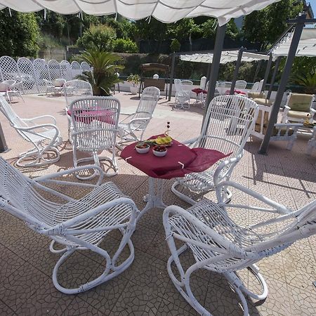 B&B Decarlo Property Tropea Exterior foto